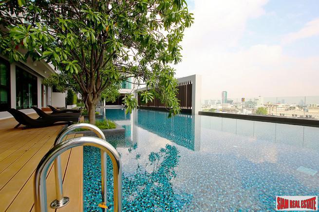 New Completed High Rise Modern Condo at Tao Poon, Bang Sue - One Bed Units - 35% Discount!-1