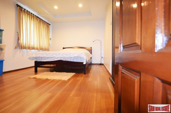 Leo Classic Place | Large Three Storey Family Townhouse on Sukhumvit 39-10