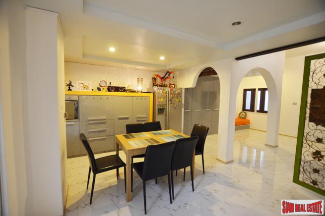 Leo Classic Place | Large Three Storey Family Townhouse on Sukhumvit 39-4