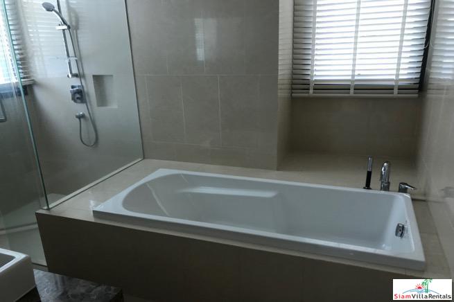 Hyde Sukhumvit 13 | Bright and Modern Two Bedroom Condo with City Views on Sukhumvit 13-3