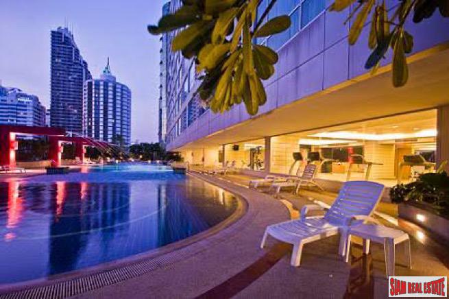The Trendy Sukhumvit 13 | Bright Contemporary One Bedroom Condo with City Views in Nana-12