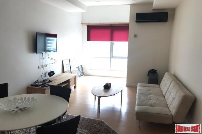 The Trendy Sukhumvit 13 | Bright Contemporary One Bedroom Condo with City Views in Nana-3