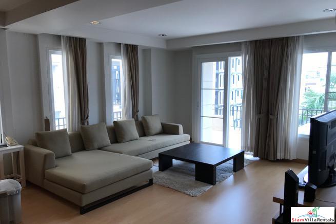 Viscaya Private Residence | Bright and Modern Three Bedroom Condo in Phrom Phong-12