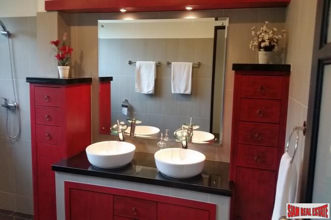 Saphan Chang Residence | Colorful Three Bedroom Rawai Pool Villa with Private Yard-13