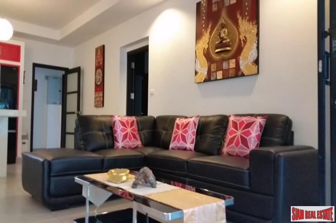 Saphan Chang Residence | Colorful Three Bedroom Rawai Pool Villa with Private Yard-8