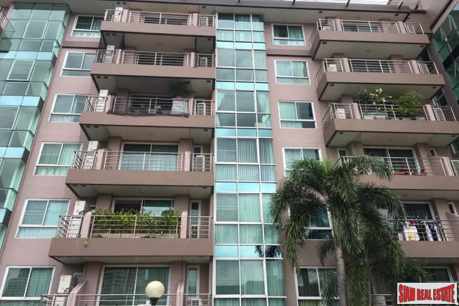 Serene Place | Two Bedroom Low Rise Condo Near Shopping and the Park in Phrom Phong-13