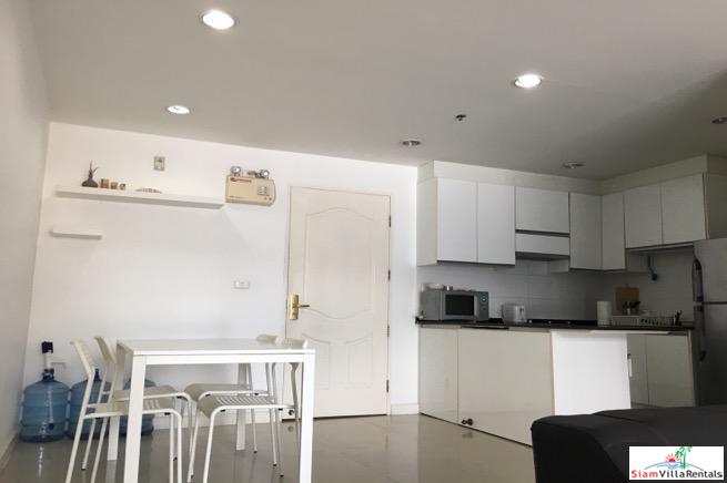 Serene Place | Two Bedroom Asoke Condo For Rent Near Shopping and Benchasiri Park-10