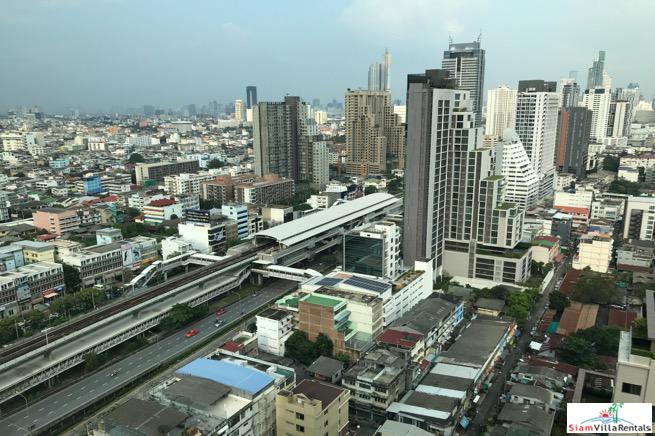 Teal Sathorn- Taksin | City Views from the 27th Floor of this Furnished Three Bedroom Condo in Wongwian Yai-15