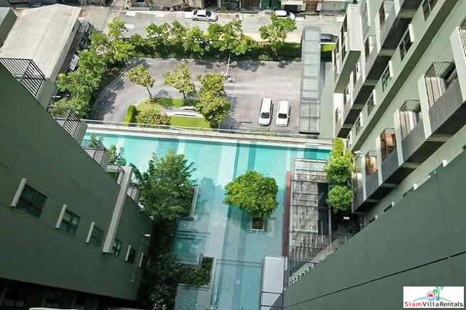 Teal Sathorn- Taksin | City Views from the 27th Floor of this Furnished Three Bedroom Condo in Wongwian Yai-24