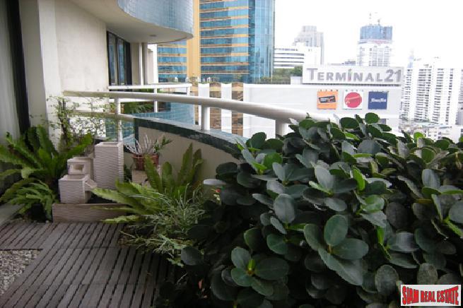 LAS COLINAS ASOKE | Extra Large Deluxe One Bedroom in the Sukhumvit Asoke Area of Bangkok-0