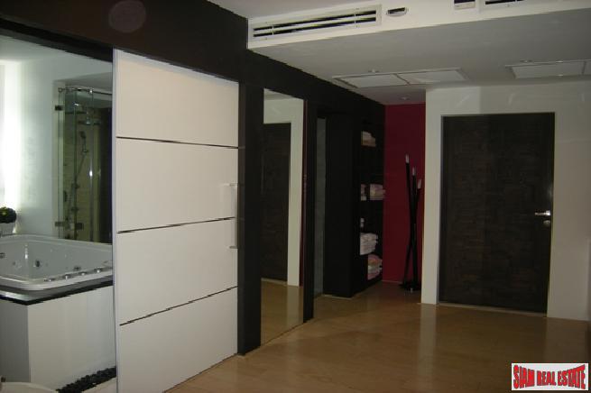 LAS COLINAS ASOKE | Extra Large Deluxe One Bedroom in the Sukhumvit Asoke Area of Bangkok-11