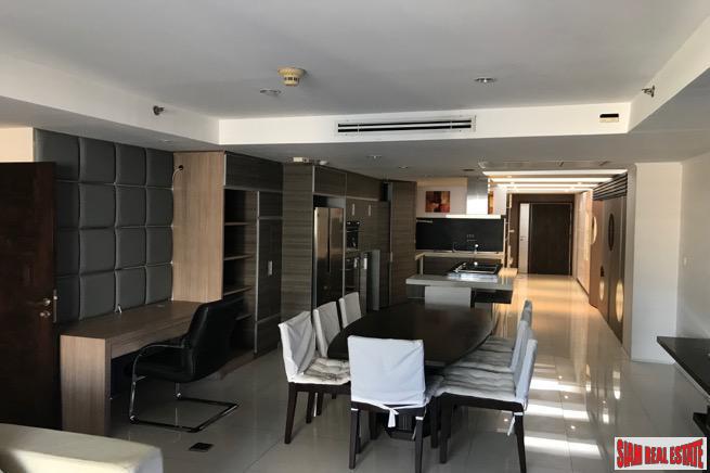 LAS COLINAS ASOKE | Extra Large Deluxe One Bedroom in the Sukhumvit Asoke Area of Bangkok-18