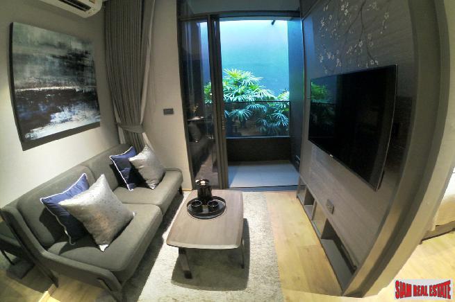 Luxury New Condo Nearing Completion by Japanese and Thai Developers Located between Thong Lor and Ekkamai - One Bed Units - Free Full Furniture or Cash Discount!-8