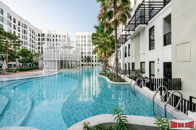 Ready to Move in Low-Rise 1 Bed Duplex Pool and Garden Access Condos with Resort Facilities close to BTS Bearing at Sukhumvit 72 - Up to 42% Discount!-0