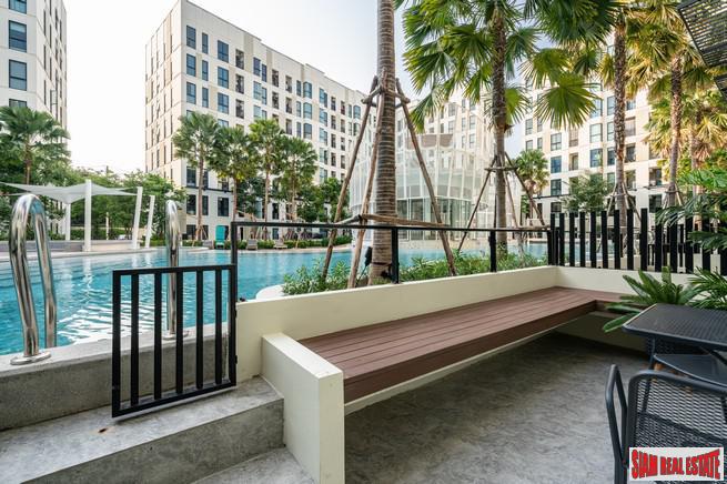 Ready to Move in Low-Rise 1 Bed Duplex Pool and Garden Access Condos with Resort Facilities close to BTS Bearing at Sukhumvit 72 - Up to 42% Discount!-1
