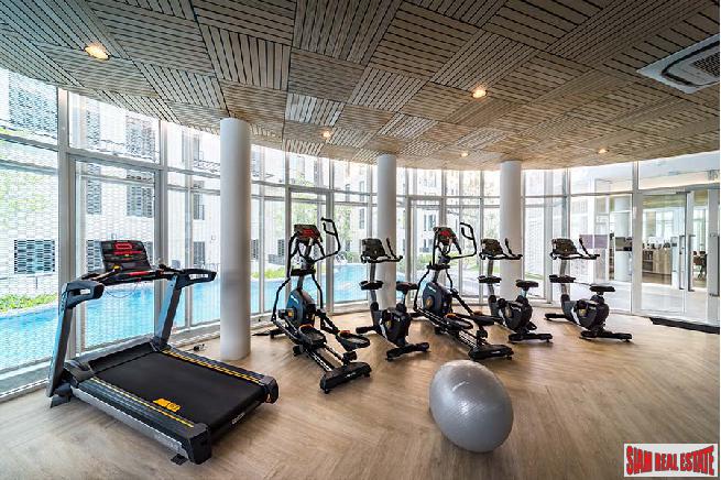 Ready to Move in Low-Rise 1 Bed Condos with Resort Facilities close to BTS Bearing at Sukhumvit 72 - Up to 33% Discount!-16