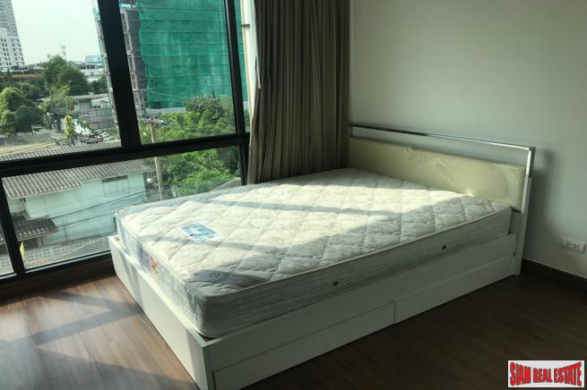 D65 | Large Spacious Three Bedroom in Low Rise Condo between Ekkamai and Phra Khanong-11