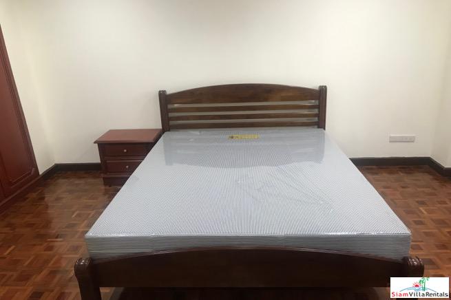 Rishi Court | Spacious 3 Bedroom, 3 Bath Apartment in Convenient Location Between Asoke & Nana BTS-16