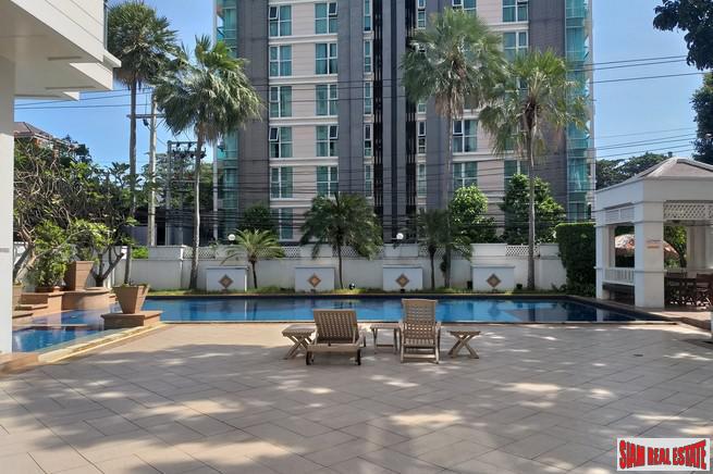 The Bangkok Sukhumvit 61 | Light & Bright Two Bedroom Ekkamai Condo with Excellent Facilities-2