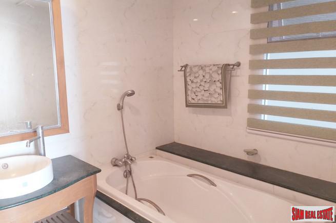 The Bangkok Sukhumvit 61 | Light & Bright Two Bedroom Ekkamai Condo with Excellent Facilities-3