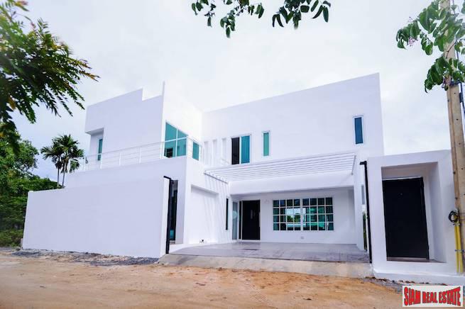 Bright Modern & New Two Storey Villa with Private Pool in Rawai-25