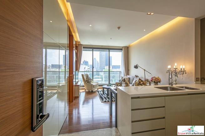 The Address Sukhumvit 28| Modern Designed One Bedroom Condo with City Views for Rent in Phrom Phong-1