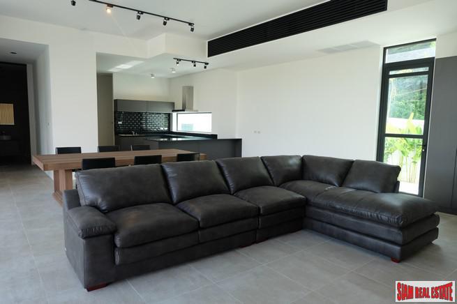 New Three Bedroom Single Storey Pool Villa in Central Rawai Location-13