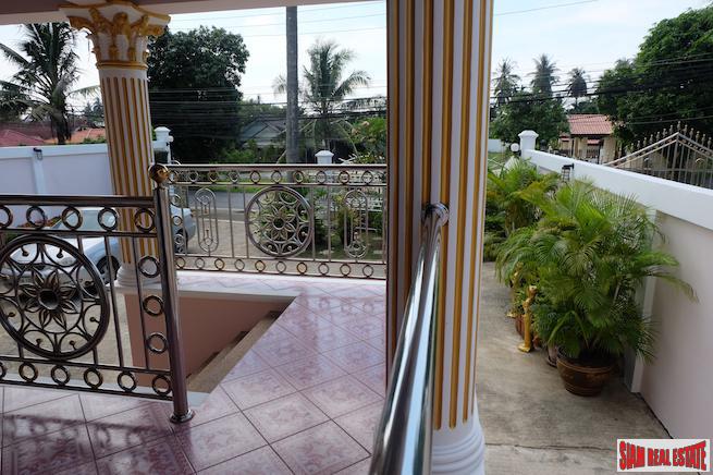 Majestic Villas | Large Two Bedroom Family Style House with Salt Water Pool in Rawai-22
