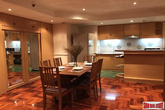Las Colinas | Exceptional 2 Bed Condo at Asoke, only 150 metres to BTS/MRT-7