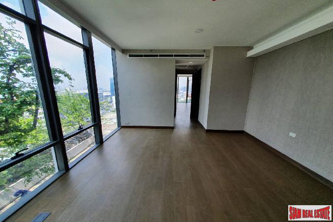 Brand New High-Rise 5* Branded Residence Condo at Queen Sirikit Park MRT - 3 Bed Penthouse Units-26