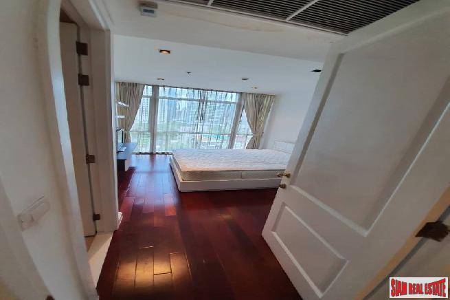 Athenee Residence | Spectacular City Views from this Three Bedroom Corner Condo in Phloen Chit-16