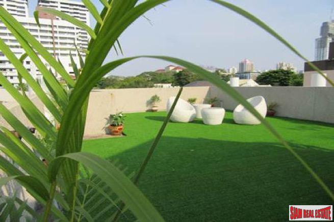 Large Four Storey House Suitable for Living and Office Space in Phrom Phong-10