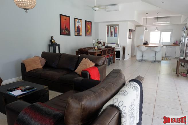 Loch Palm Cove | Large Courtyard Design Three Bedroom Pool Villa for Sale-4