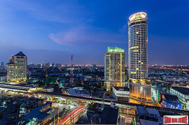 Sky Walk Condo | Large Quality Studio Condo - Unblocked Views on High Floor & Close to BTS Phra Khanong-0