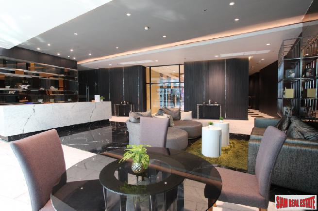 Sky Walk Condo | Large Quality Studio Condo - Unblocked Views on High Floor & Close to BTS Phra Khanong-18