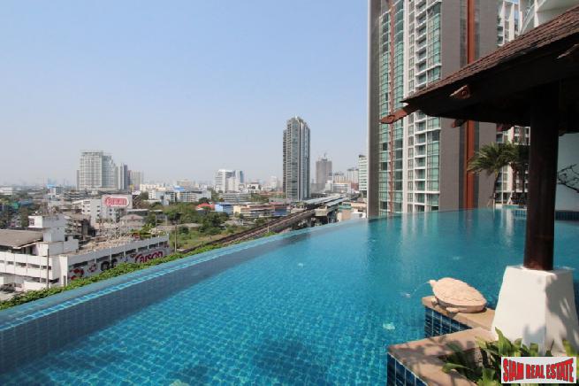 Sky Walk Condo | Large Quality Studio Condo - Unblocked Views on High Floor & Close to BTS Phra Khanong-20
