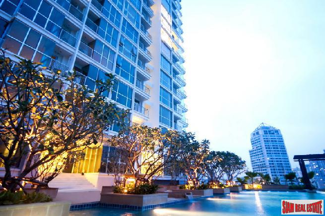 Sky Walk Condo | Large Quality Studio Condo - Unblocked Views on High Floor & Close to BTS Phra Khanong-21