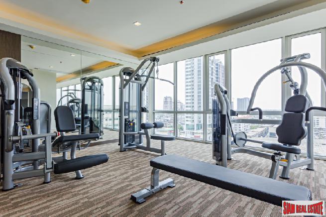 Sky Walk Condo | Large Quality Studio Condo - Unblocked Views on High Floor & Close to BTS Phra Khanong-23