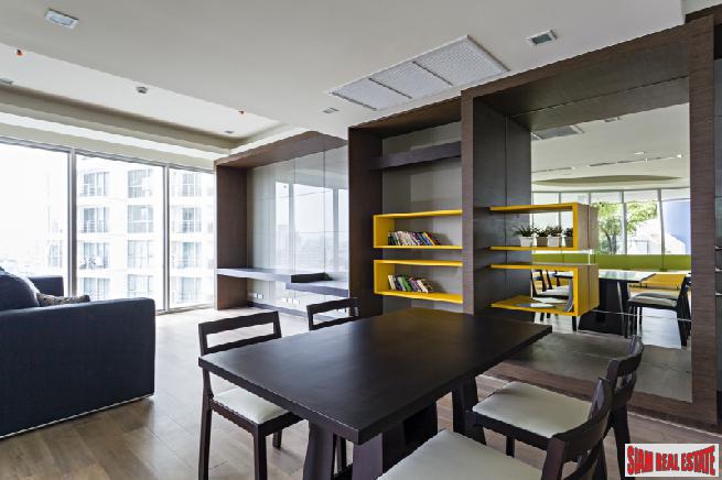Sky Walk Condo | Large Quality Studio Condo - Unblocked Views on High Floor & Close to BTS Phra Khanong-24