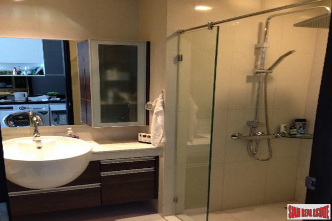 Sky Walk Condo | Large Quality Studio Condo - Unblocked Views on High Floor & Close to BTS Phra Khanong-5