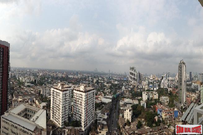Sky Walk Condo | Large Quality Studio Condo - Unblocked Views on High Floor & Close to BTS Phra Khanong-7