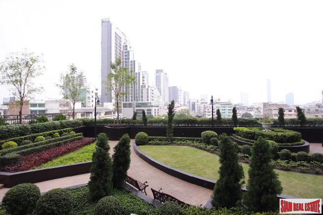 Newly Completed Classy High-Rise Condo at Wongwian Yai BTS, Sathorn-22