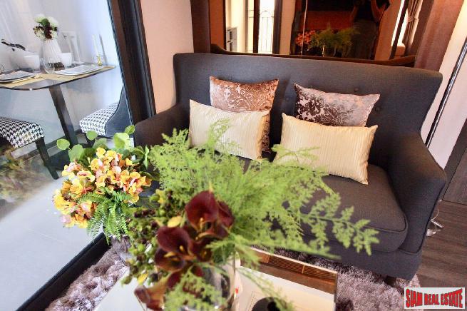 Newly Completed Classy High-Rise Condo at Wongwian Yai BTS, Sathorn-4