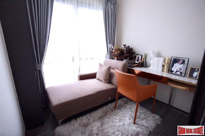 Newly Completed Classy High-Rise Condo at Wongwian Yai BTS, Sathorn-5