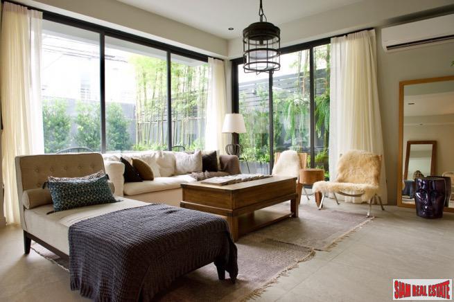 Elegant and Private Two Storey Home with Swimming Pool in Phra Khanong-19