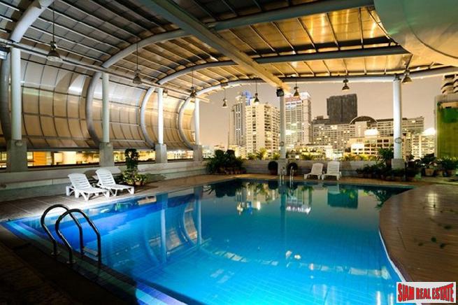 Unique 4 Bed Duplex Condo with Panoramic Views at Asoke, Bangkok-18