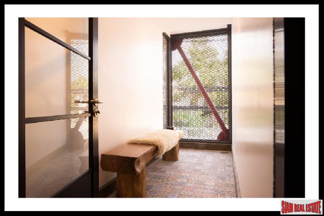 Boutique Low-Rise of Exclusive Modern Industrial Duplex Condos at Sukhumvit 65, Ekkamai-8