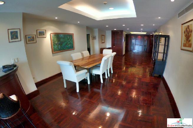 Baan Somthavil | Extra Large Three Bedroom for Rent with Views of Lumpini Park and Royal Bangkok Sport Club in Ratchadamri