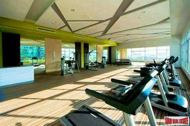 Supalai Park Ratchayothin | Two Bedroom Corner Condo on High Floor in Phahon Yothin-1