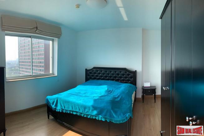 Supalai Park Ratchayothin | Two Bedroom Corner Condo on High Floor in Phahon Yothin-2